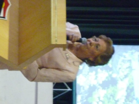 巴國第一夫人致詞。