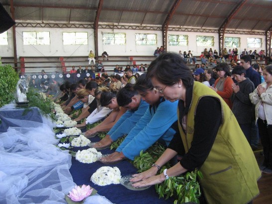 2010.05.09 黃大使夫人參加慈濟浴佛典禮