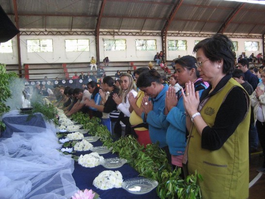 2010.05.09 黃大使夫人禮佛