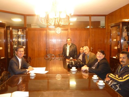 2010.06.21 黃大使聯昇接見巴京蔣介石大道居民