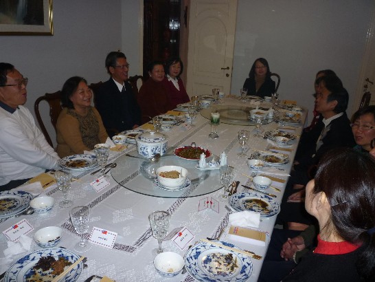 2010.07.19 駐巴拉圭黃大使聯昇夫婦邀亞松森慈濟人餐敘