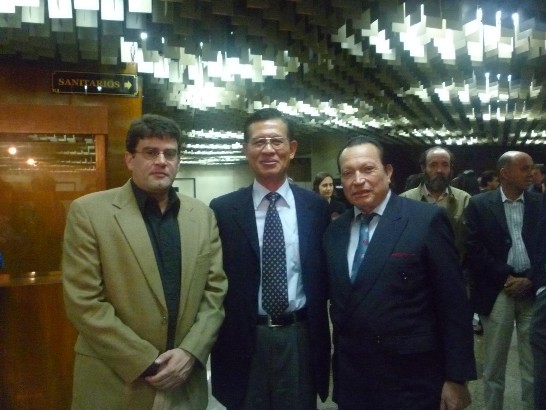 2010.07.29黃大使出席巴拉圭吉他作曲家曼歌列紀錄片首映會