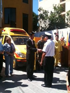 2011.10.16 駐巴拉圭黃大使聯昇代表台北市政府致贈巴國義勇消防大隊救護車