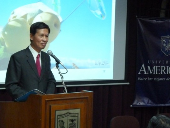 2011.11.08 黃大使致詞及簡報