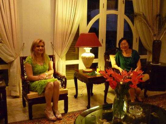 2011.01.17 黃大使夫人與佛副總統夫人晤談