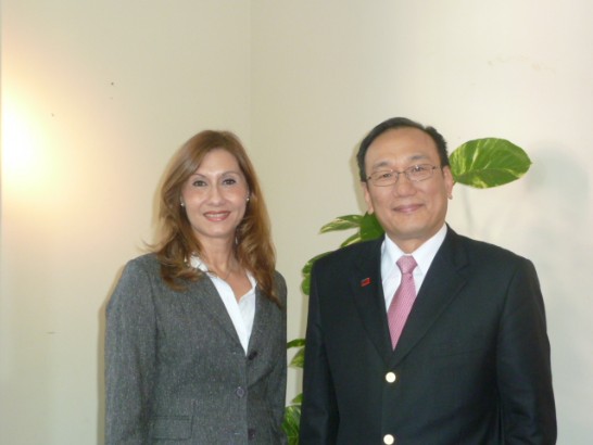 劉大使德立與芭多蘿喜部長合影