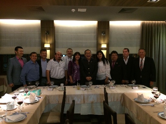 劉大使德立與巴眾議院友華委員會成員合照