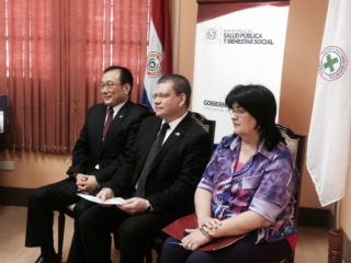 劉大使德立與衛生部長巴利歐斯