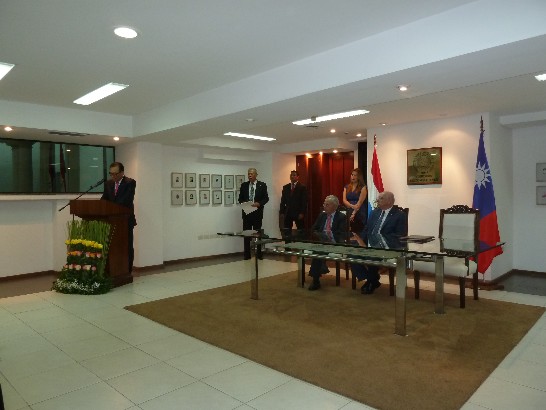 劉大使德立致詞