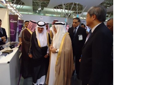 Representative Chao Recommends ICT Products of ROC (Taiwan) to H.E. Mr. Khaled bin Mohammed Al-Gosaibi,  Minister of Economy and Planning