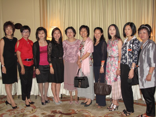 The Taipei Business Association in Singapore hosted a gathering for the spouses of Taiwanese businessmen to mark International Women’s Day.