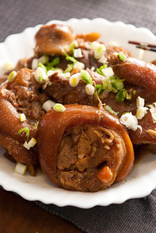 台灣小吃--吃豬腳驅災解厄