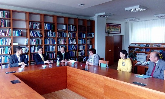 Representaitve Larry Tseng calls on University of Economics in Bratislava