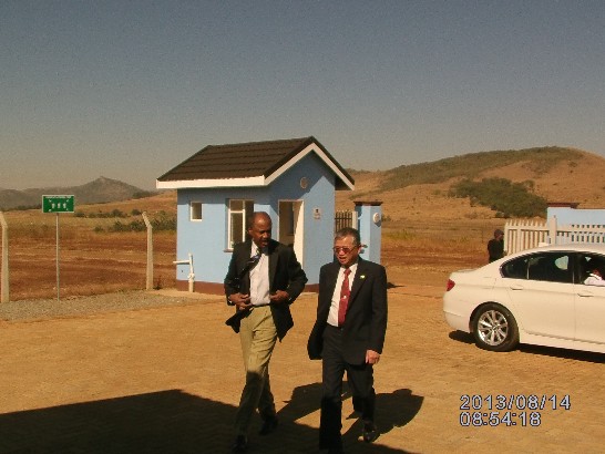 蔡大使以使節團團長身分接待駐史外交團成員歐盟常任代辦Amadou Traore於8月14日參觀生物科技園區