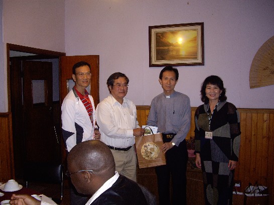 2013年天主教愛心志工團款宴，感謝醫療團杜團長的協助