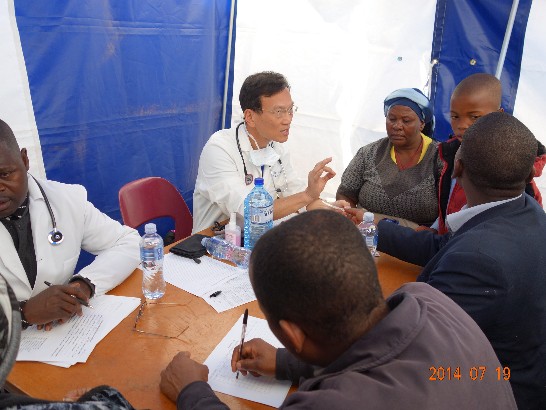 駐史醫療團、北醫志工團及天主教台中教區志工團前往總理故鄉Endzingeni義診 