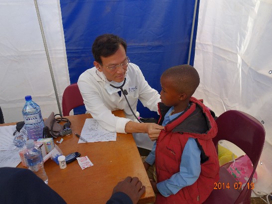 駐史醫療團、北醫志工團及天主教台中教區志工團前往總理故鄉Endzingeni義診 