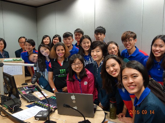 青年大使接受史國廣播電台專訪