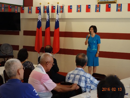 廖僑務委員美華代表僑界致春節賀詞