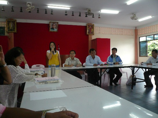 本處文化室張專員俊均(中)赴泰北清萊參加2010年TOP海外華語文測驗籌備會議，泰國教育部官員致詞。