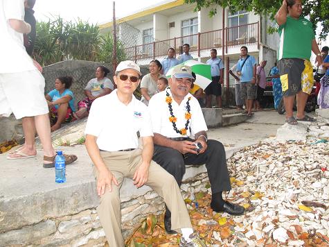 曾大使瑞利與吐國泰拉維總理於碼頭觀看比賽