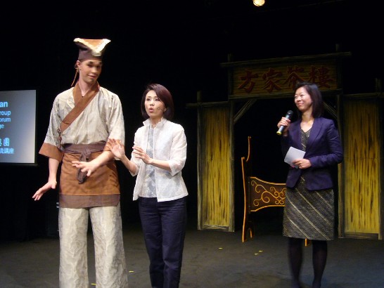 Ming Hwa Yuan opera troupe takes London by storm