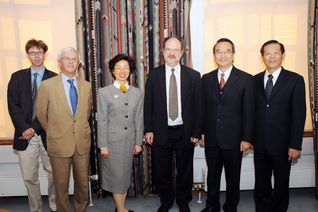 本處張代表與倫敦大學亞非學院簽署合作計畫瞭解備忘錄