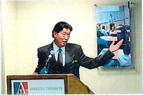 Representative Lyushun Shen delivers a lecture on the Chinese diplomatic archives preserved in Taiwan and their significance to contemporary cross-Strait relations at American University on October 22, 2014. The archives include original copies of 173 treaties and agreements and 615 boundary maps made during the late Ch’ing period, which are indispensable to the research of modern Chinese diplomatic history.