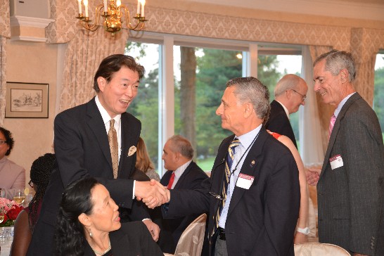 Ambassador Lyushun Shen, Representative of the Republic of China (Taiwan) to the United States, hosted a dinner in honor of the members of the Harvard Club of Washington DC at the Twin Oaks Estate on August 22, 2014. Ambassador delivered a brief speech on Taiwan-US economic and trade relations as well as the recent development of cross-Strait relations.