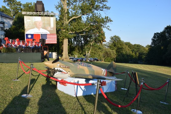 A replica of the Curtiss P-40 Warhawk, flown by the Flying Tigers during WWII, is displayed at the ROC’s 104th National Day reception at the Twin Oaks Estate.