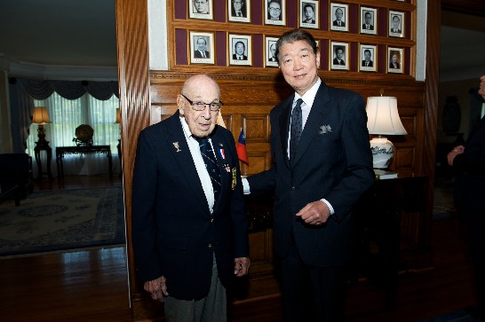 Ambassador Lyushun Shen and Lieutenant-Colonel Richard Cole in front of the portrait wall of former Republic of China ambassadors at the Twin Oaks Estate. Lt.-Col. Cole recognized Ambassador Hollington Kong Tong from the wall of portraits; Ambassador Tong was present in 1942 when Lt.-Col. Cole and his fellow Doolittle Raiders were decorated by Madam Chiang following Colonel James Doolittle’s daring Tokyo Raid.