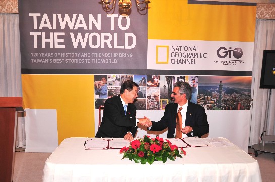 Ambassador Jason Yuan of Taipei Economic and Cultural Representative Office and Sydney Suissa, Senior VP of National Geographic Channel Asia signing a letter of intent between the Republic of China and the National Geographic Channel for an additional 3 year of \"Taiwan to the World\" documentary series cooperation project.
