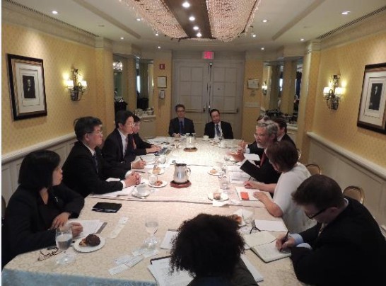 張部長一行與美國白宮科技政策辦公室主任等會談。