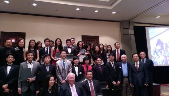 Young Achiever Award Motivation Speaker Judge Carla Wong McMillian (front left), Walters Management Company President and CEO James Walters (front middle), MJSTASE Chairman Jimmy Ku (front right), Director General Steven Tai (2nd raw, 2 right), with Young Achiever Award recipients