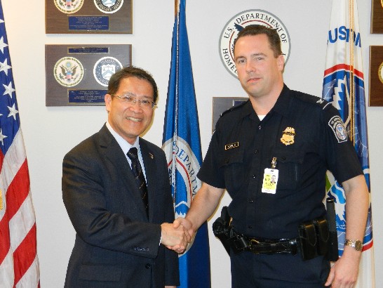 Director General Liao was welcomed by Assistant Port Director Steven Scofield.