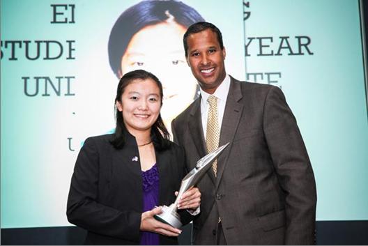 Chu Ya-Yu of Dallas accepts the 2012 Boeing Global Engineering award in London, England