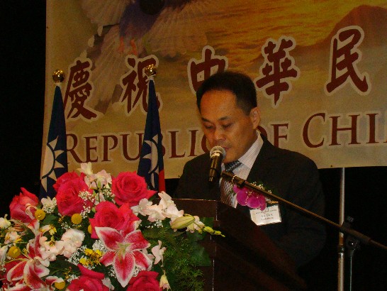 Louis M. Huang delivers a speech celebrating the 103rd National Day of the ROC.