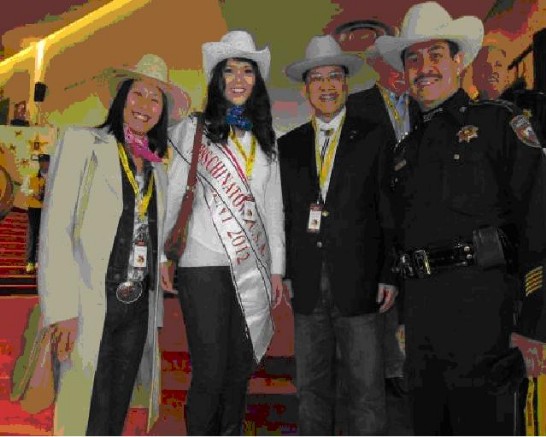 廖處長東周夫婦與哈里斯郡警長Adrian Garcia會晤合影