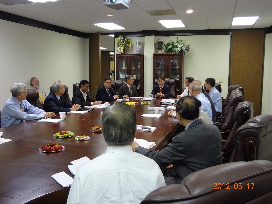 廖處長與美南銀行董事會成員座談