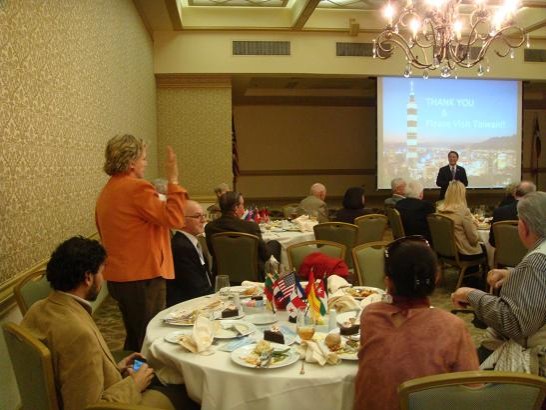 演講結束後觀眾提問情形