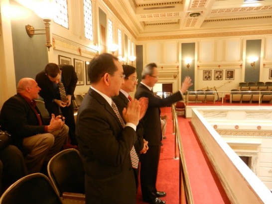 駐休士頓辦事處處長夏季昌於本(102)年4月10日下午1時30分應邀訪奧克拉荷馬州參議會，該議會曾唱名介紹夏處長，並通過慶祝臺灣與奧州締結姊妹州33週年紀念、歡迎夏處長訪奥州參議會等第HR1016號決議案。