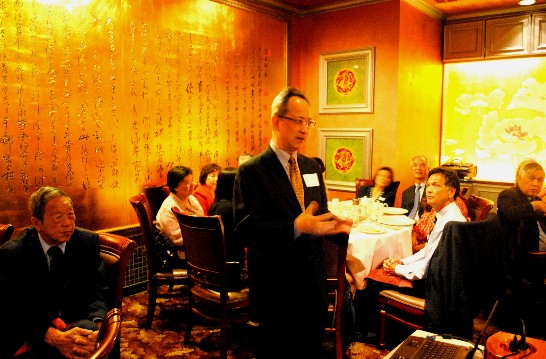 夏季昌處長應邀在休臺姊妹會2013年春季晚宴中致詞。