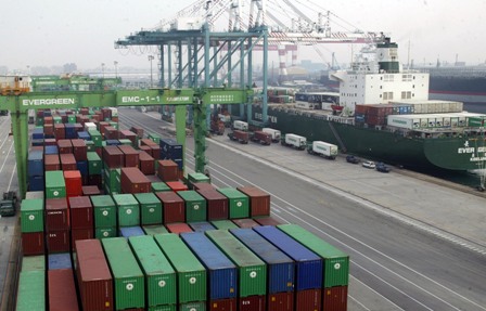 February foreign trade remains stable in Taiwan