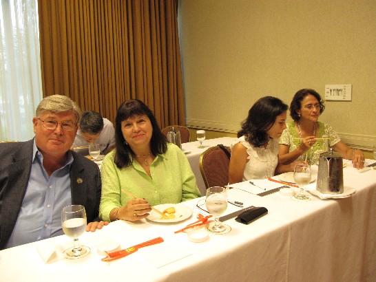 Food tasting for participants of the Taiwan Gourmet demonstration