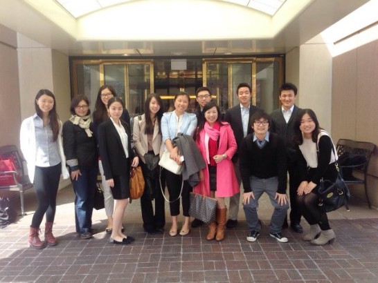 駐紐約教育組張主任佳琳、王副主任憲筠本(2014)年4月24日及25日前往紐約州綺色佳（Ithaca），與康乃爾大學(Cornell University)臺灣同學會面，分別邀請包括康乃爾大學臺灣同學會(Cornell Taiwan Students Association, CTSA)及康乃爾大學臺灣同學聯誼會(Cornell Club of Taiwan, CCT)代表座談，共同分享同學會活動經驗，以及未來規劃與展望，駐紐約教育組並期待未來與學校同學合作、提供同學協助與服務，強化支持系統及交流與聯繫。