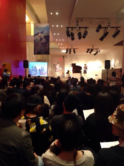 駐紐約辦事處教育組與哥倫比亞大學臺灣同學會合辦歌唱大賽。