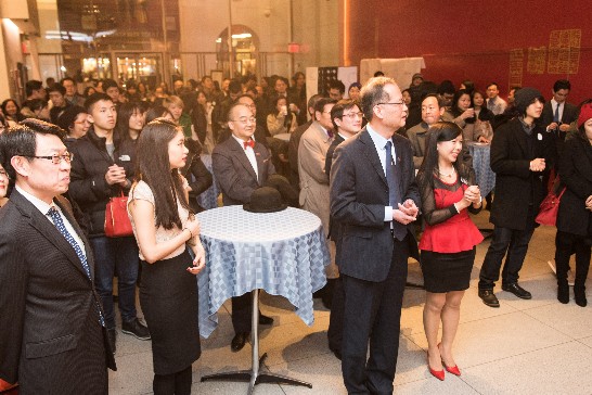 零界限2014紐約臺灣創意新銳聯展開幕式吸引二百多位賓客蒞臨紐約辦事處觀賞藝術作品
