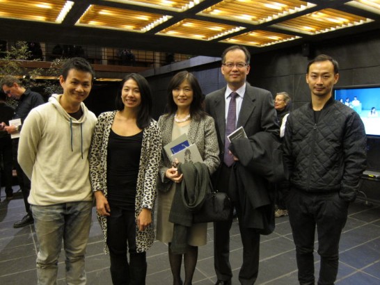 駐紐約臺北經濟文化辦事處章大使文樑伉儷親臨觀賞臺灣新銳編舞家董怡芬、孫尚綺之當代舞蹈力作，為臺灣表演團隊加油打氣，並見證了台灣藝術家精湛展演獲國際專業人士肯定。