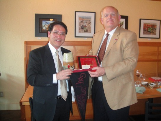 Director General Daniel Liao visited Central Washington University on May 13, 2010