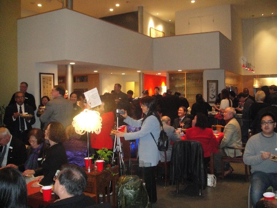 約百餘位中美人士參加西雅圖─高雄姊妹市協會等三社團農曆新年餐會